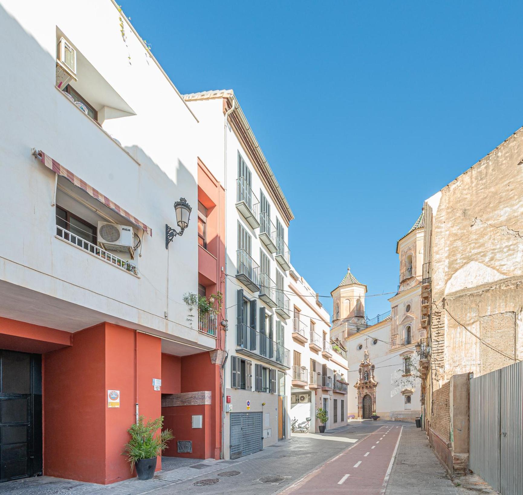 Dona Elvira Parras * Málaga